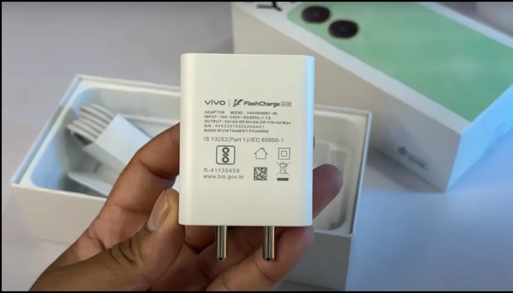 Vivo Y27 Battery & Charger 
